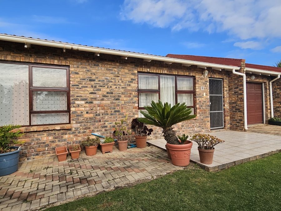 2 Bedroom Property for Sale in C Place Eastern Cape